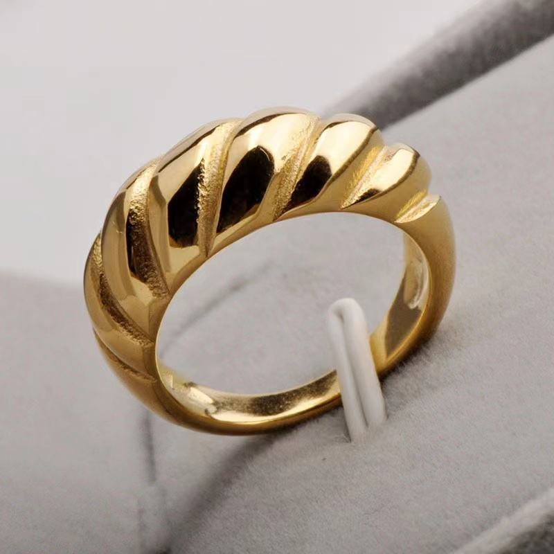 18K Gold Plated Gold Dome Croissant Band Ring