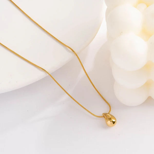 Gold Teardrop Necklace
