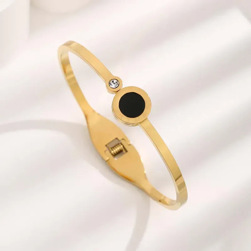 Roman Round Bracelet - Stainless Steel