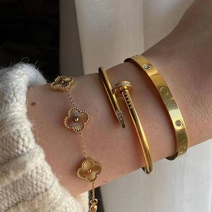 3 Bracelets (Cartier + Screw Nail + Golden Clover)