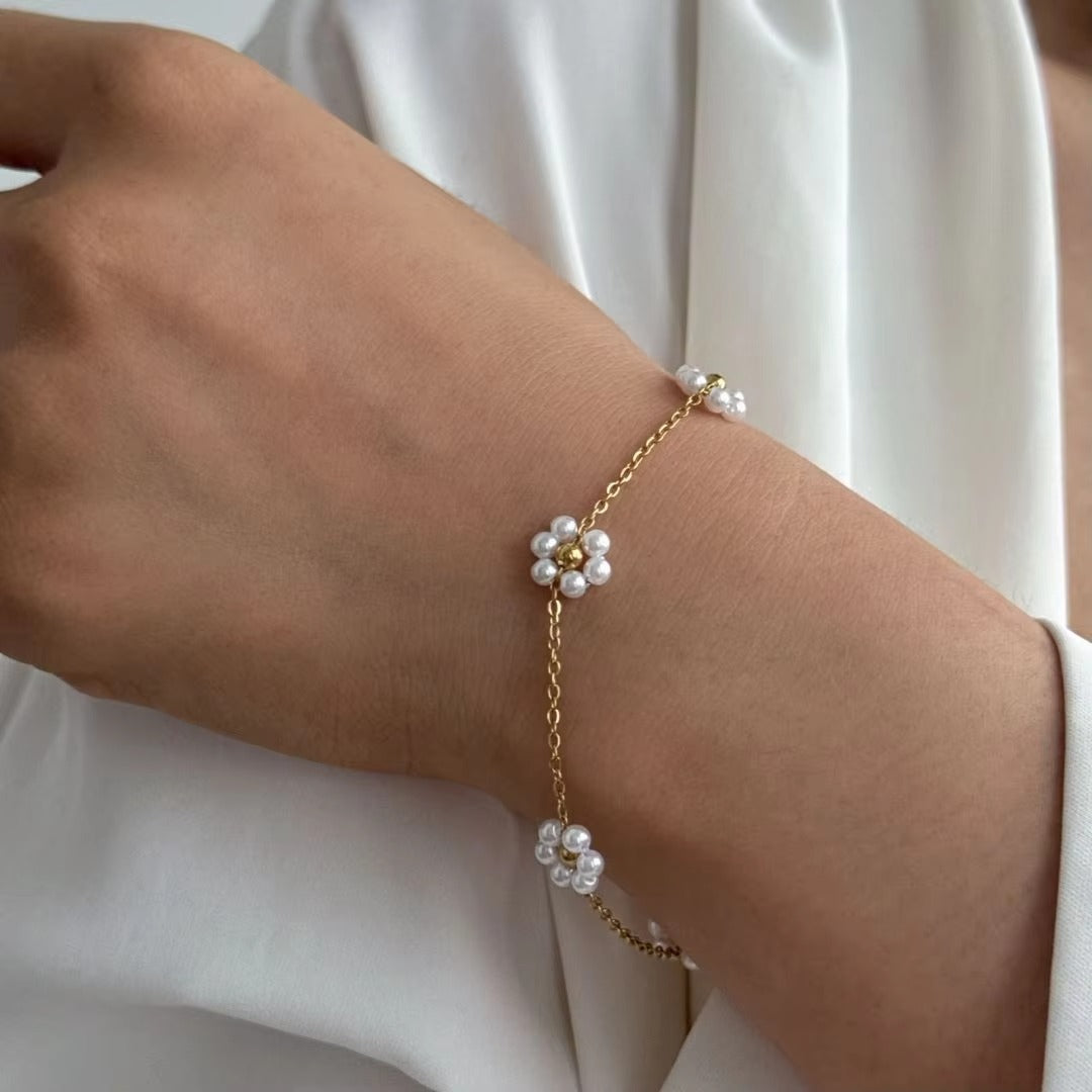 18K Gold Plated Handmade Pearl Daisy Flower Stainless Steel