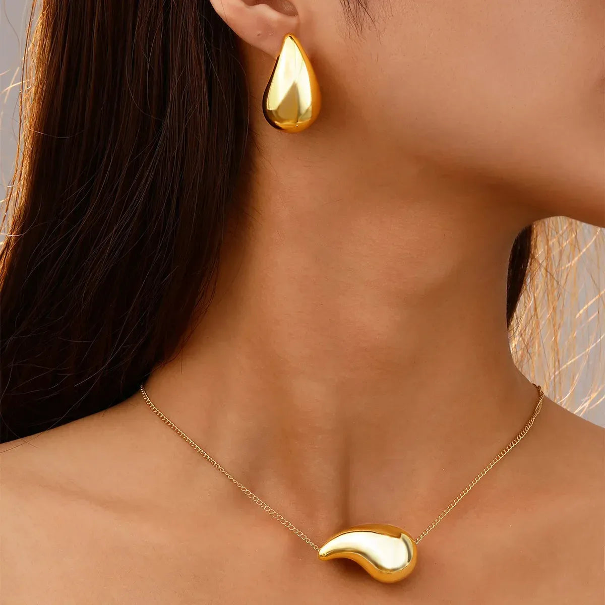 Set Tear Drop (Necklace + Tops)