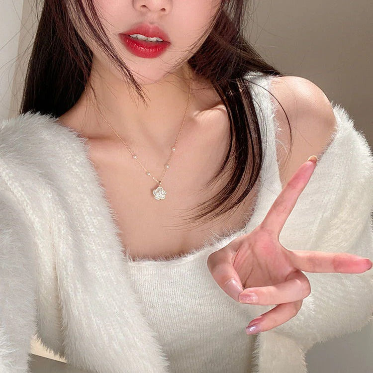 Pearl & Flower - Necklace